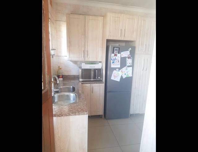 2 BEDROOM APARTMENT FOR SALE IN MONTCLAIR